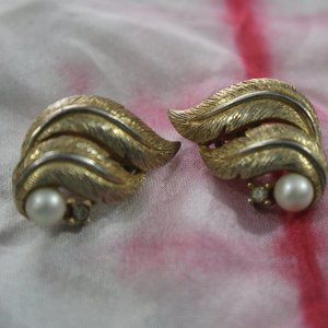 Trifari Gold Tone Faux Pearl Clip on Earrings